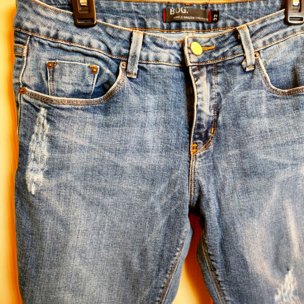BDG Ankle Grazer Cigarette jeans tapered cropped leg sz 32w UNISEX